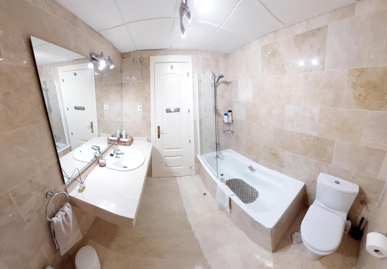 Luxurious Apartment 2 Bedroom 2 Bathroom Near Beach Malaga Luaran gambar